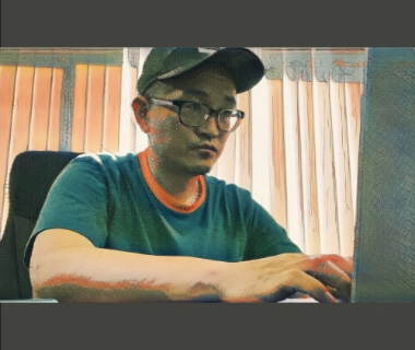 国玉ヤス プロフィール写真